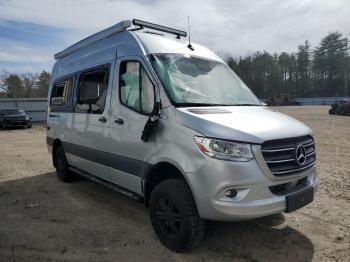  Salvage Mercedes-Benz Sprinter