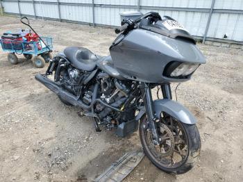  Salvage Harley-Davidson Fltrxst