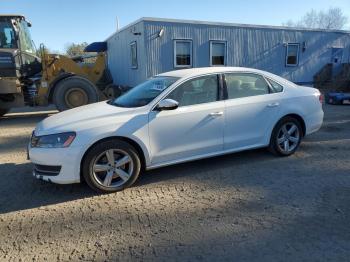  Salvage Volkswagen Passat