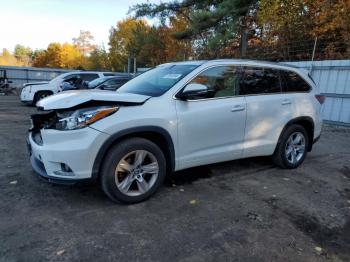  Salvage Toyota Highlander