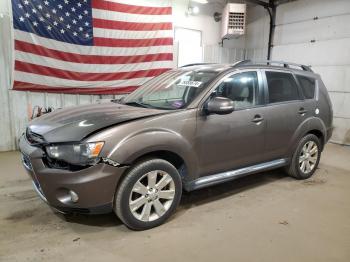  Salvage Mitsubishi Outlander