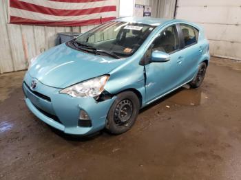  Salvage Toyota Prius