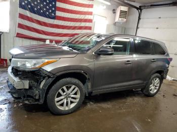  Salvage Toyota Highlander