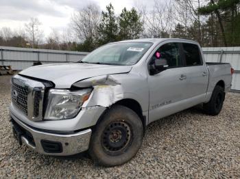  Salvage Nissan Titan