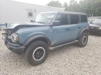  Salvage Ford Bronco