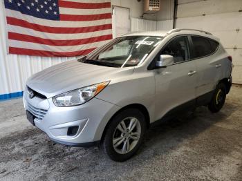  Salvage Hyundai TUCSON