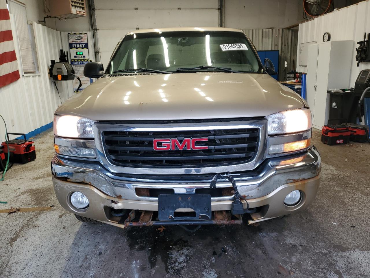 GMC Sierra K1500 Classic Image 9