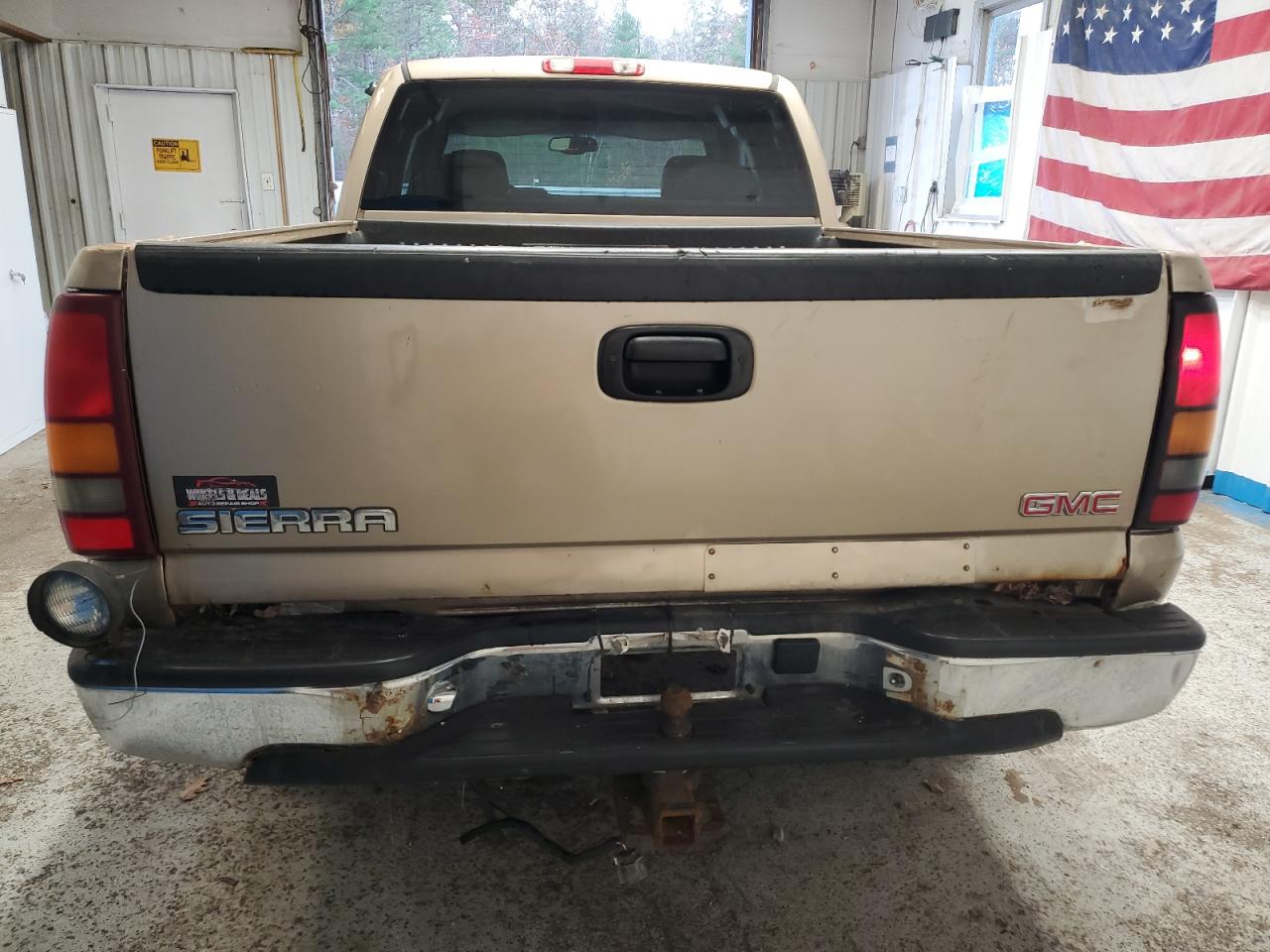 GMC Sierra K1500 Classic Image 11