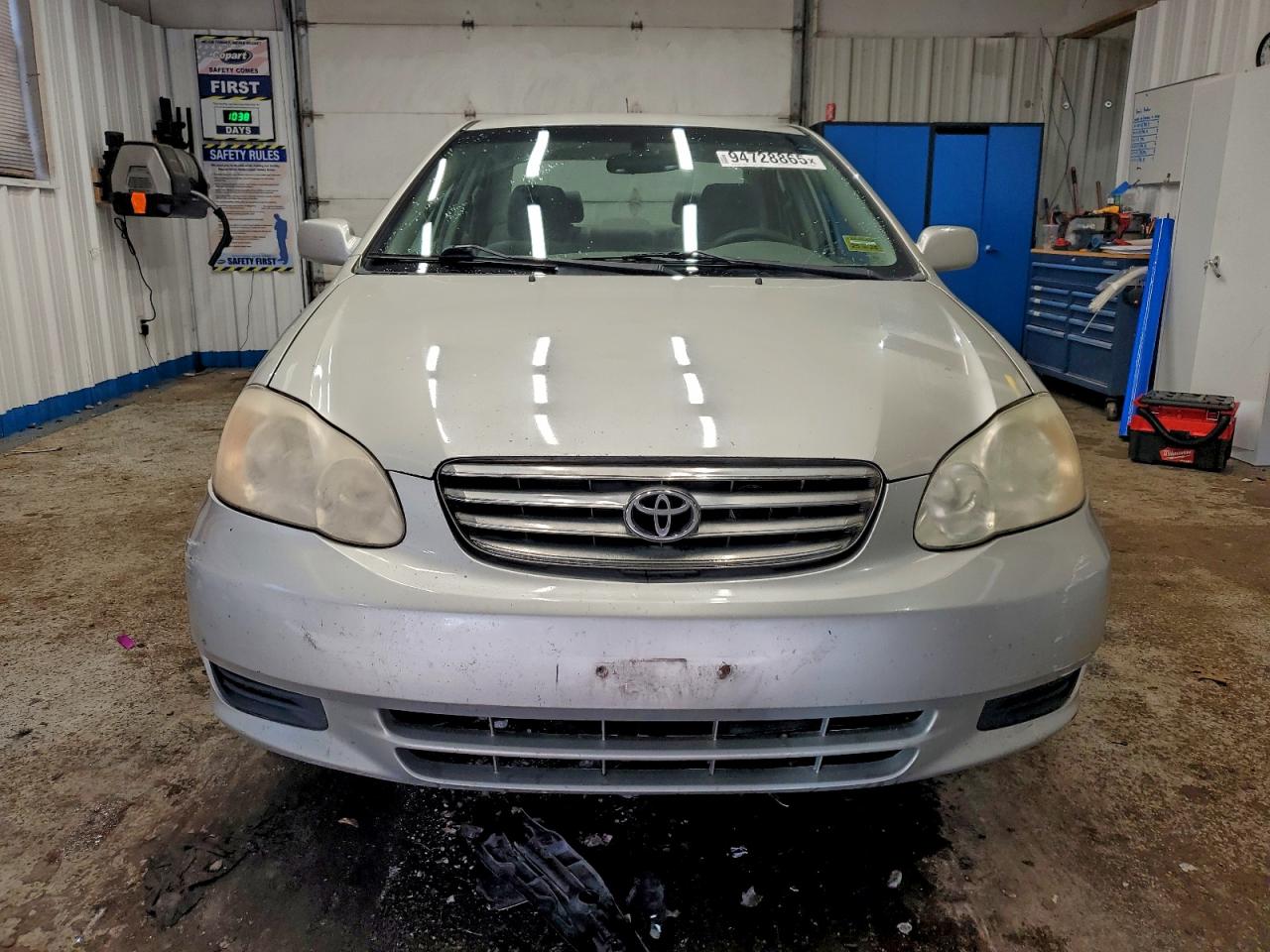 Toyota Corolla Ce Image 4