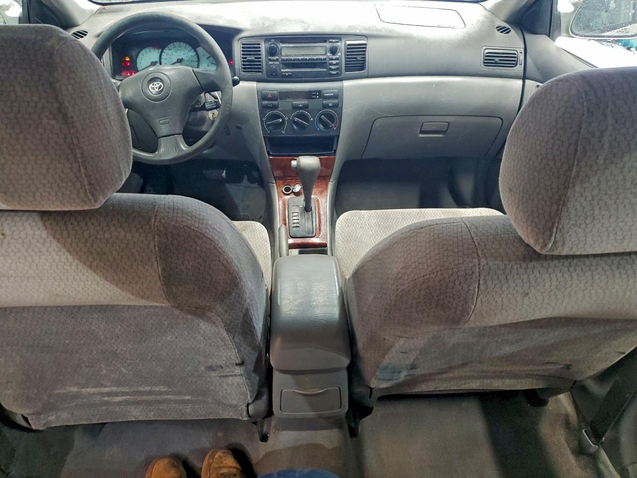 Toyota Corolla Ce Image 5