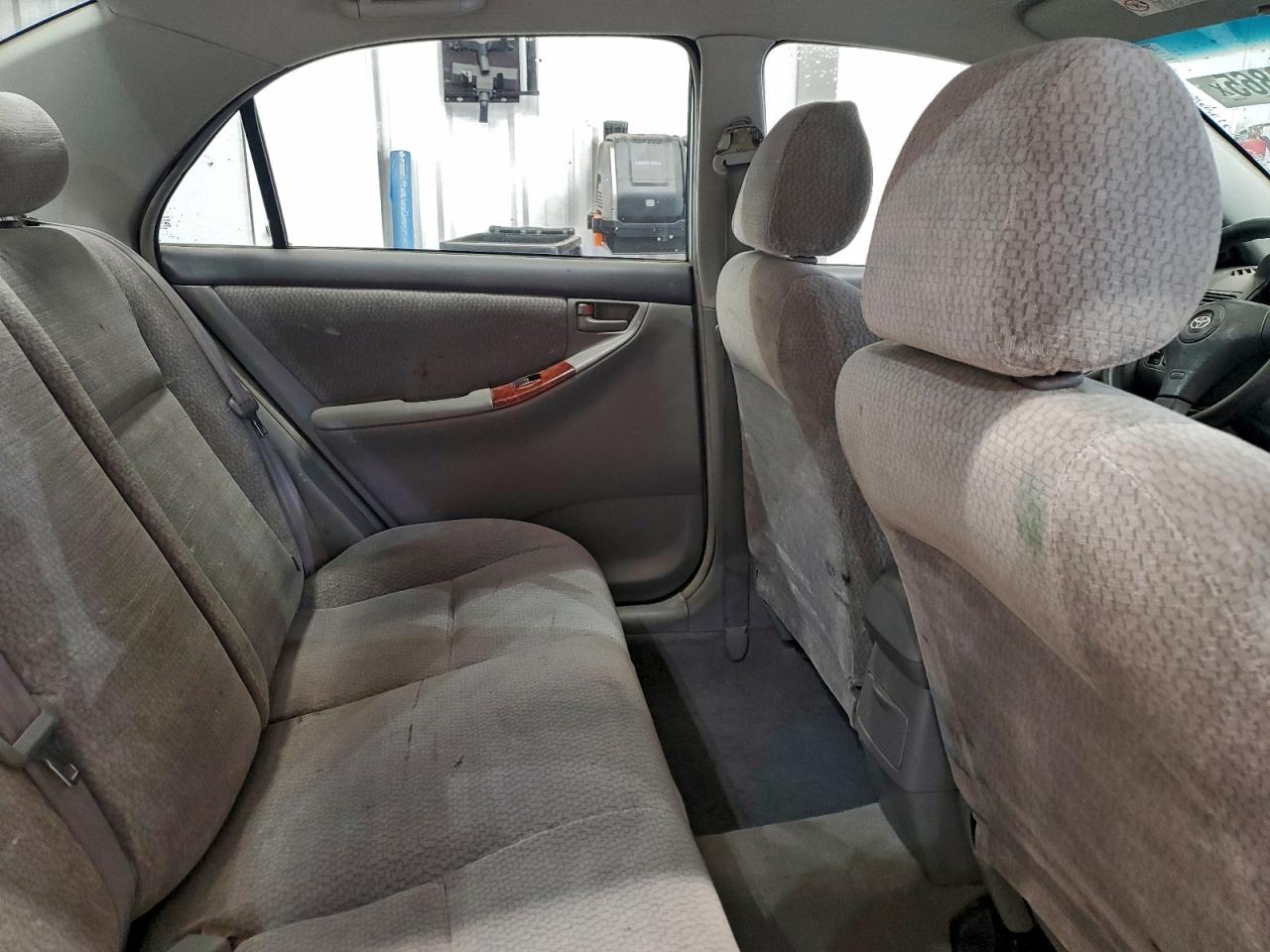 Toyota Corolla Ce Image 2