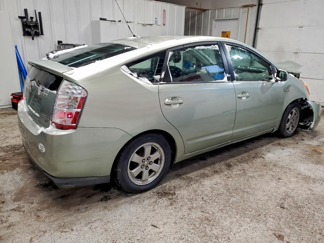 Toyota Prius Image 2