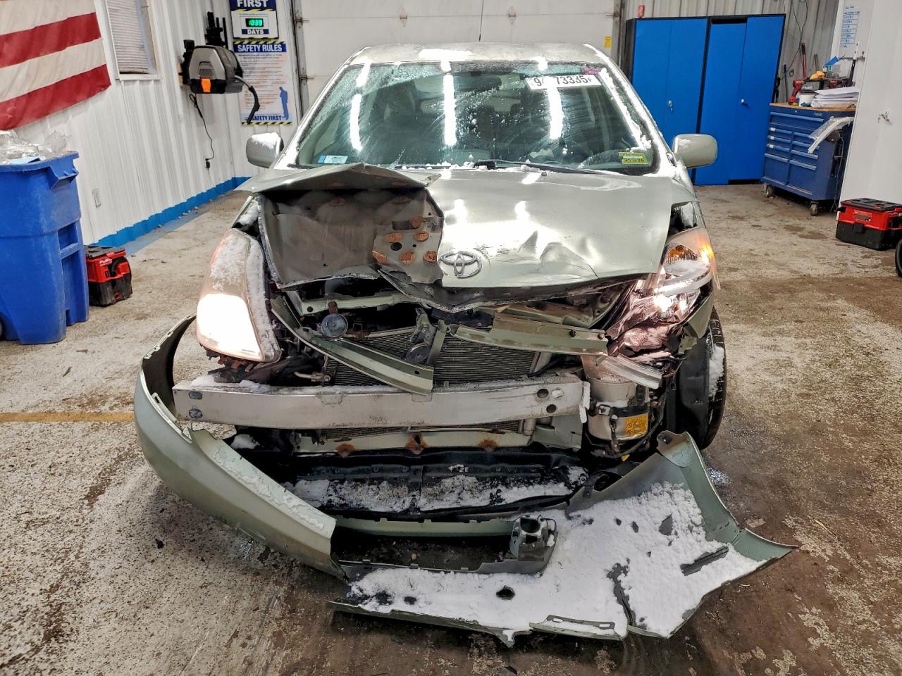 Toyota Prius Image 8