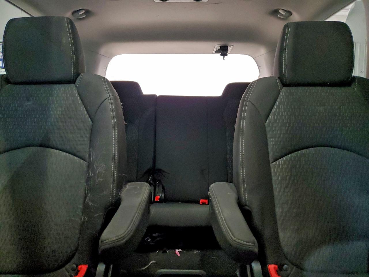 GMC Acadia Sle Image 2