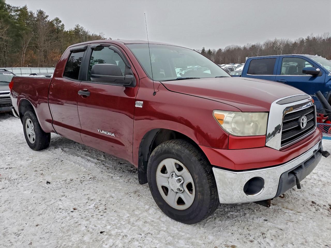 Toyota Tundra Double Cab Image 8