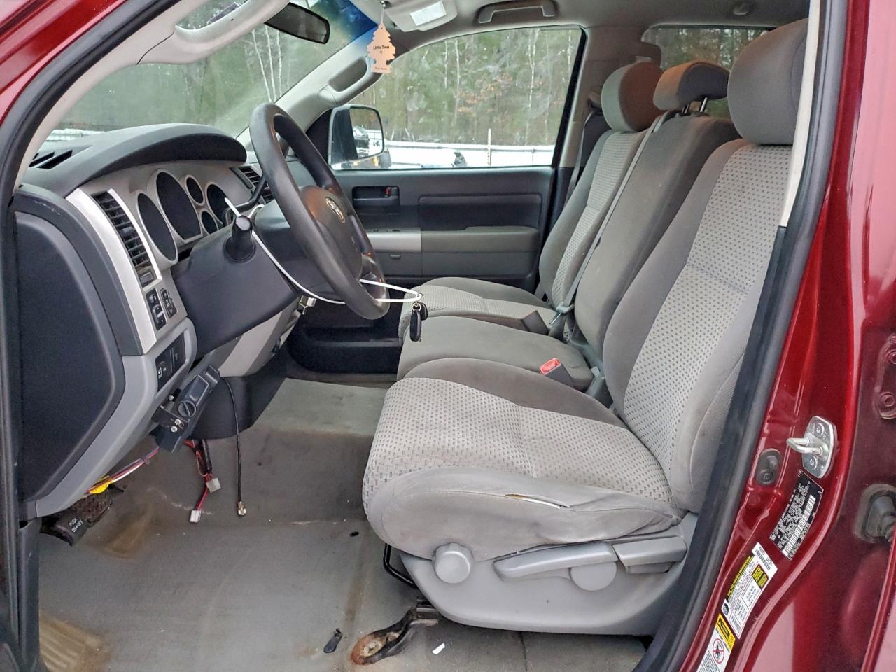 Toyota Tundra Double Cab Image 7