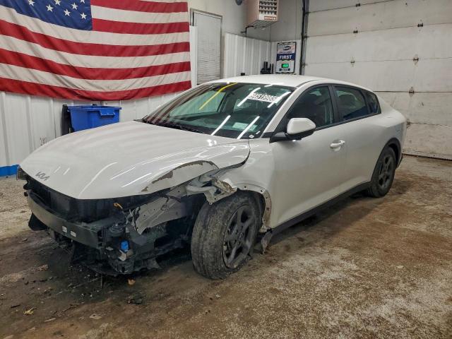  Salvage Kia K4 Lx