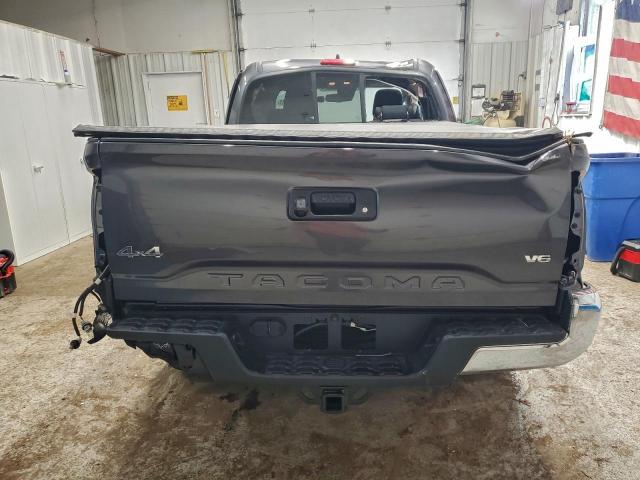 Toyota Tacoma Access Cab Image 10
