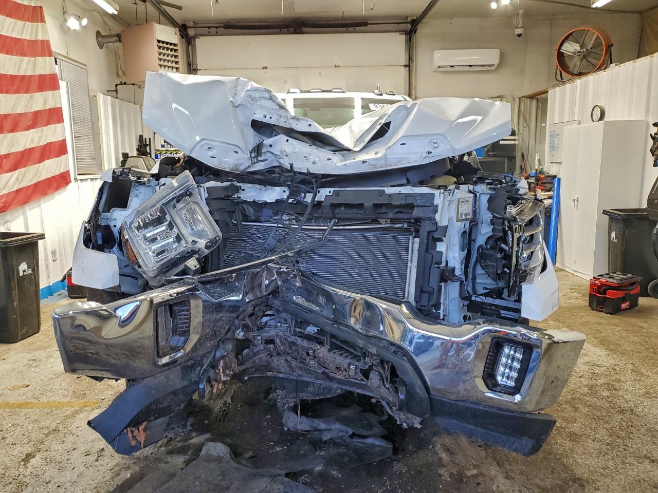 GMC Sierra K3500 Sle Image 10