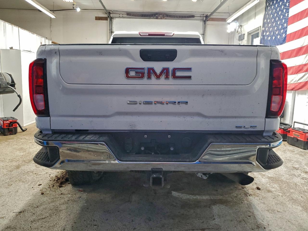 GMC Sierra K3500 Sle Image 2