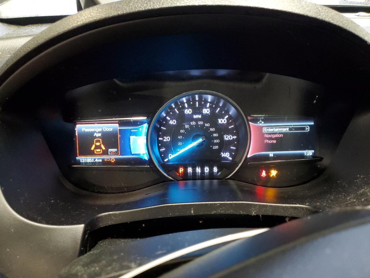 Ford Explorer Limited Image 11