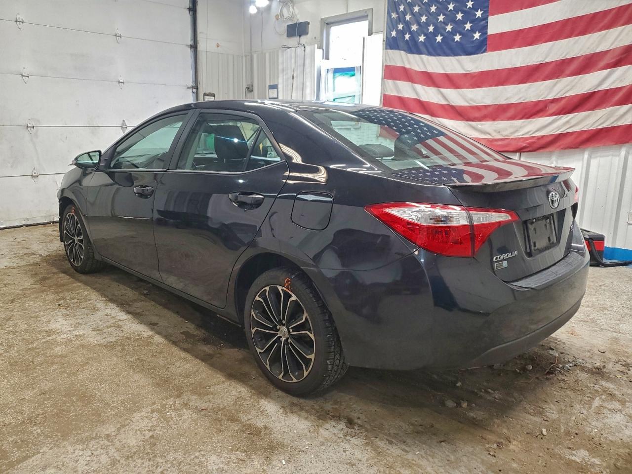 Toyota Corolla L Image 8