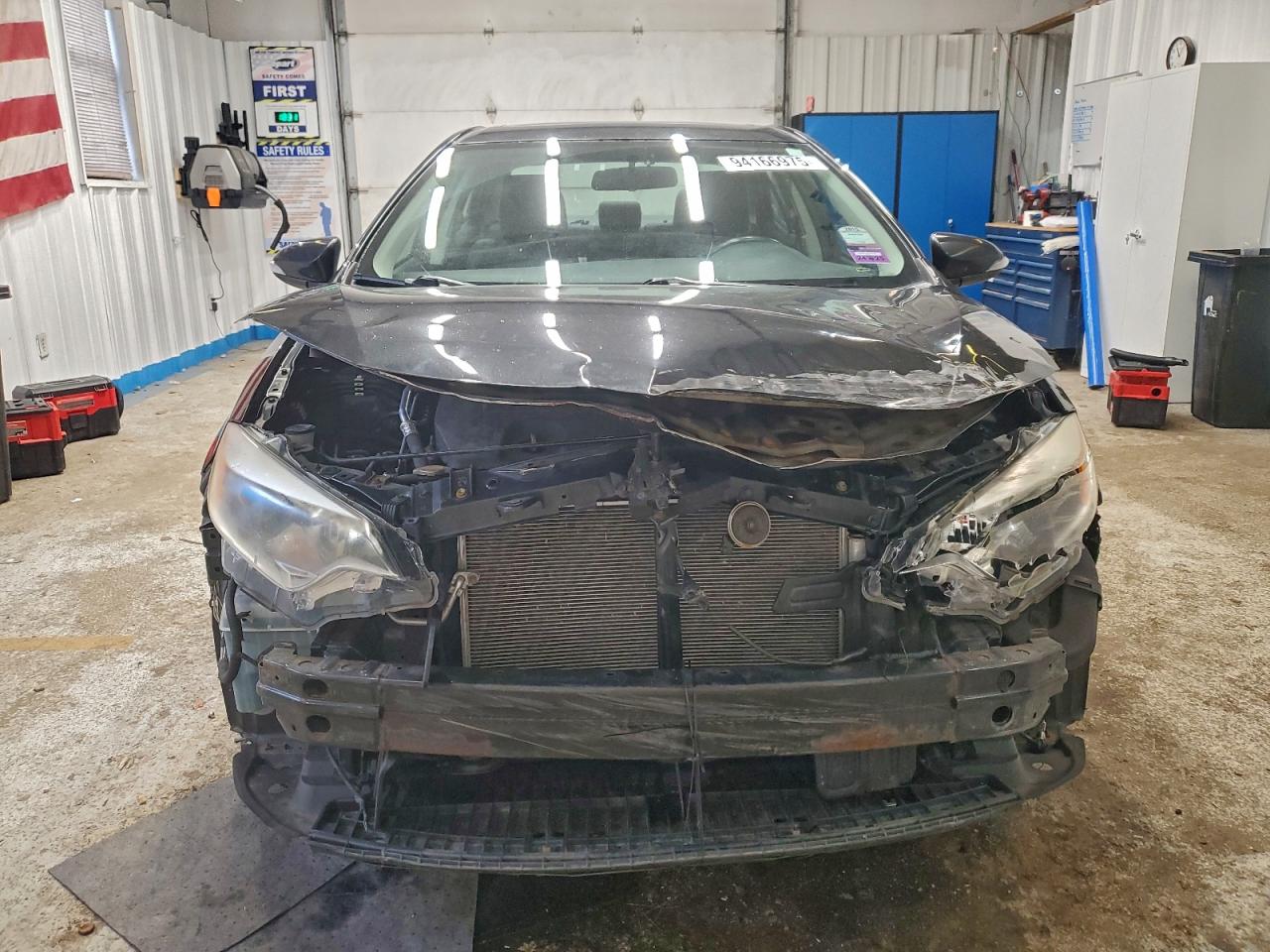 Toyota Corolla L Image 9