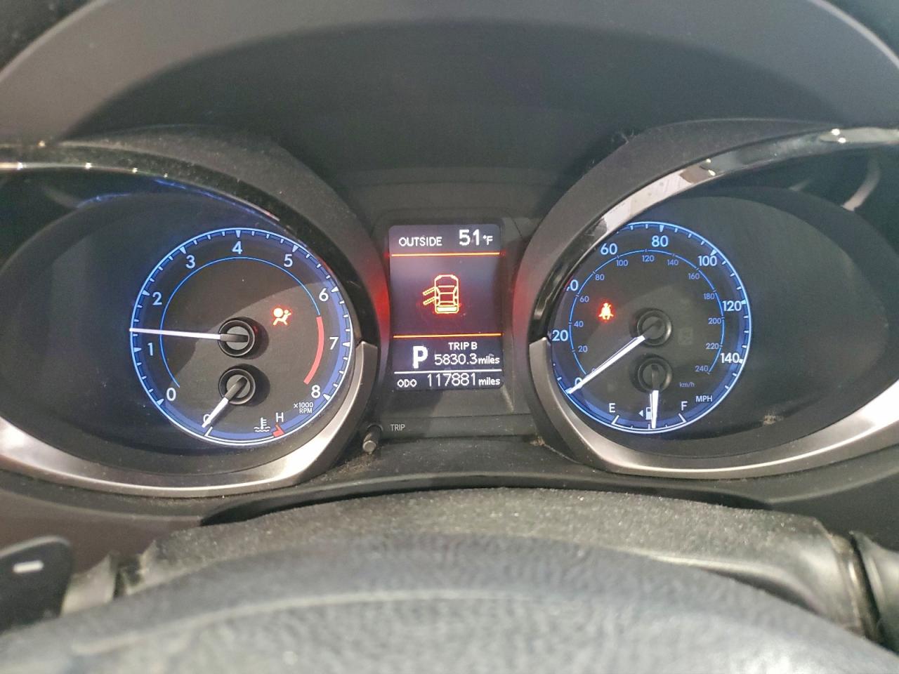 Toyota Corolla L Image 12