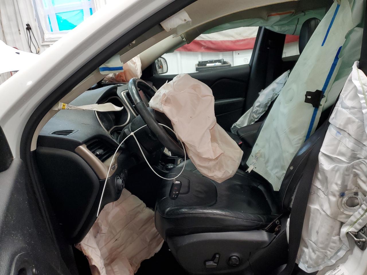 Jeep Grand Cherokee Limited Image 4