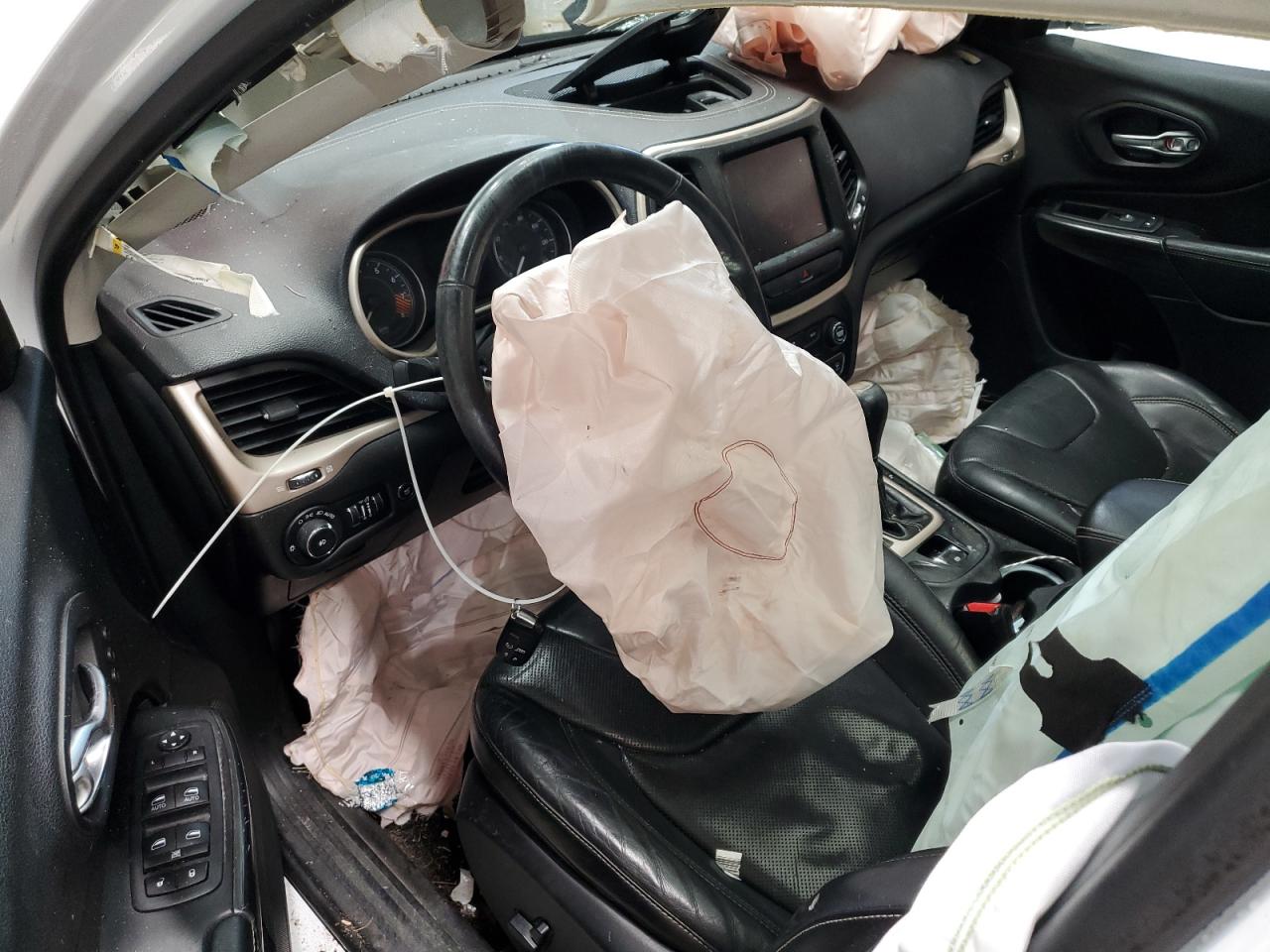 Jeep Grand Cherokee Limited Image 12