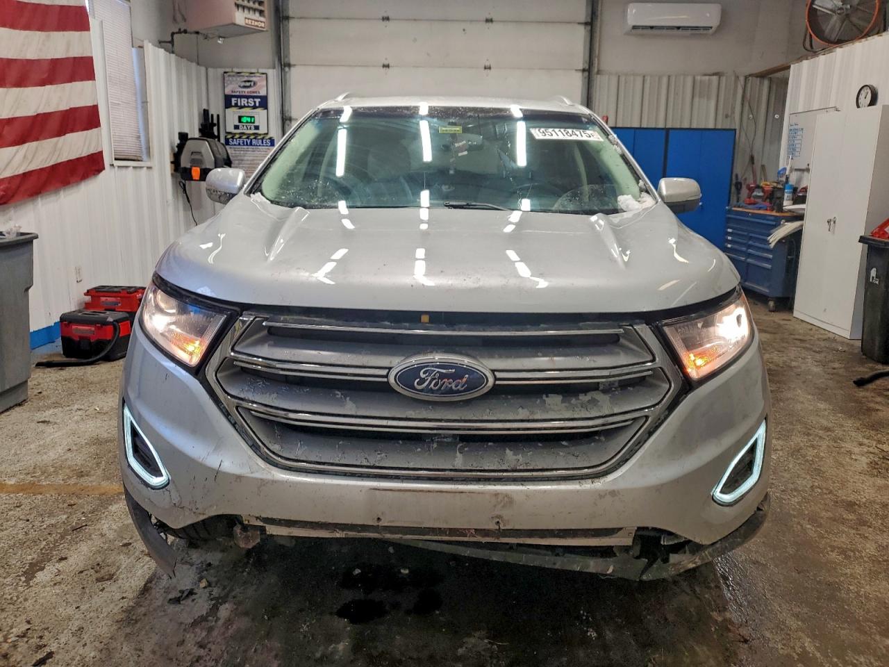 Ford Edge Titanium Image 11