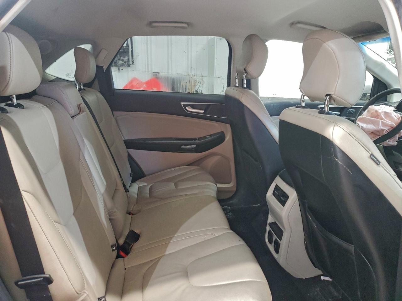 Ford Edge Titanium Image 6