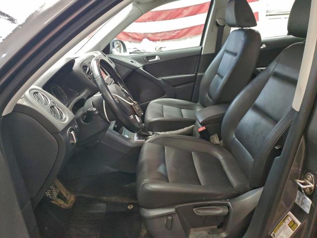 Volkswagen Tiguan S Image 9