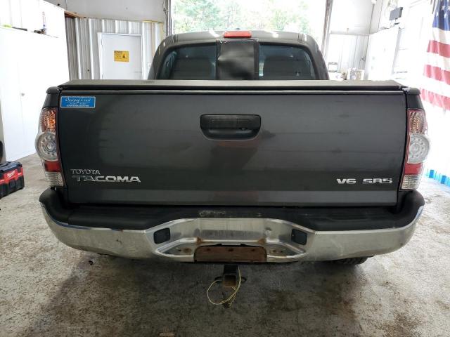 Toyota Tacoma Double Cab Image 4