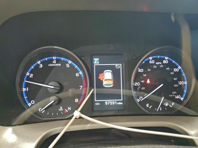 Toyota RAV4 Le Image 6