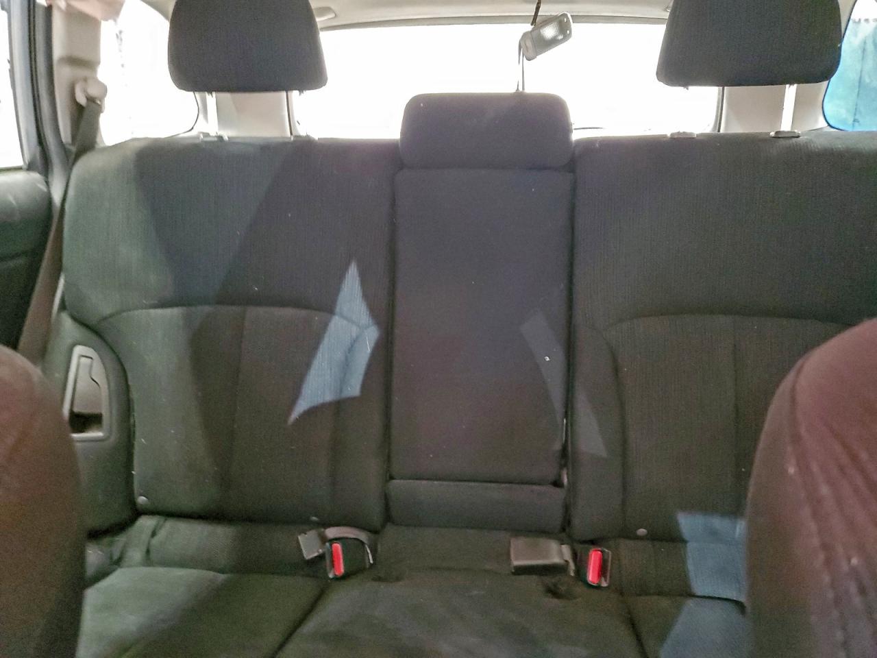 Subaru Outback 2.5i Premium Image 12