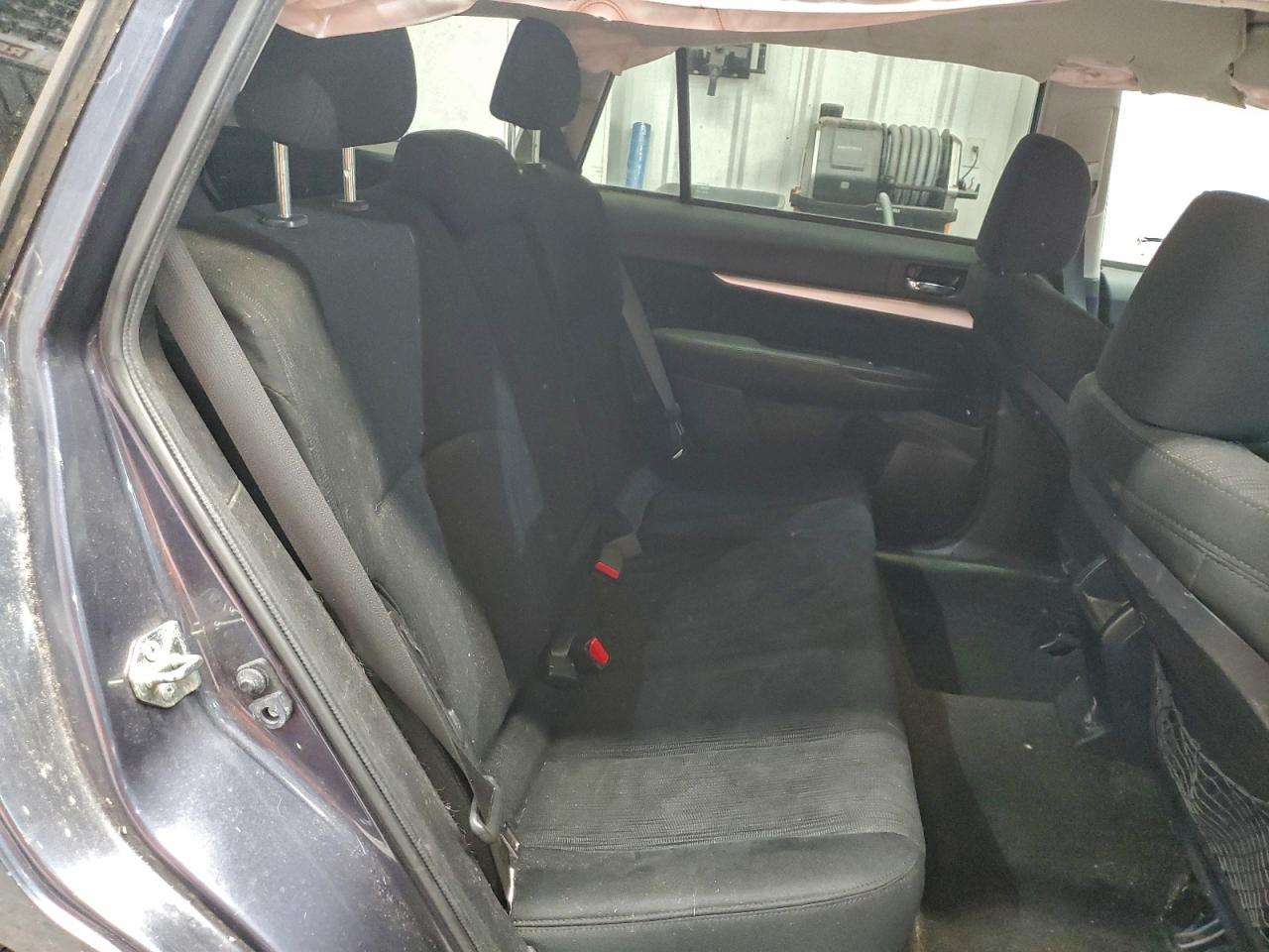 Subaru Outback 2.5i Premium Image 7