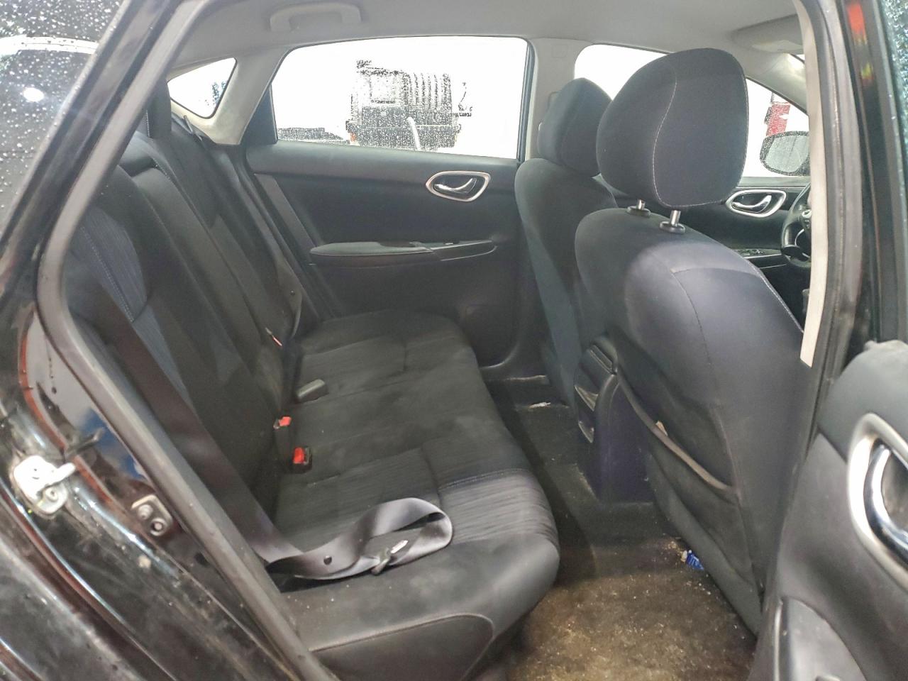 Nissan Sentra S Image 11