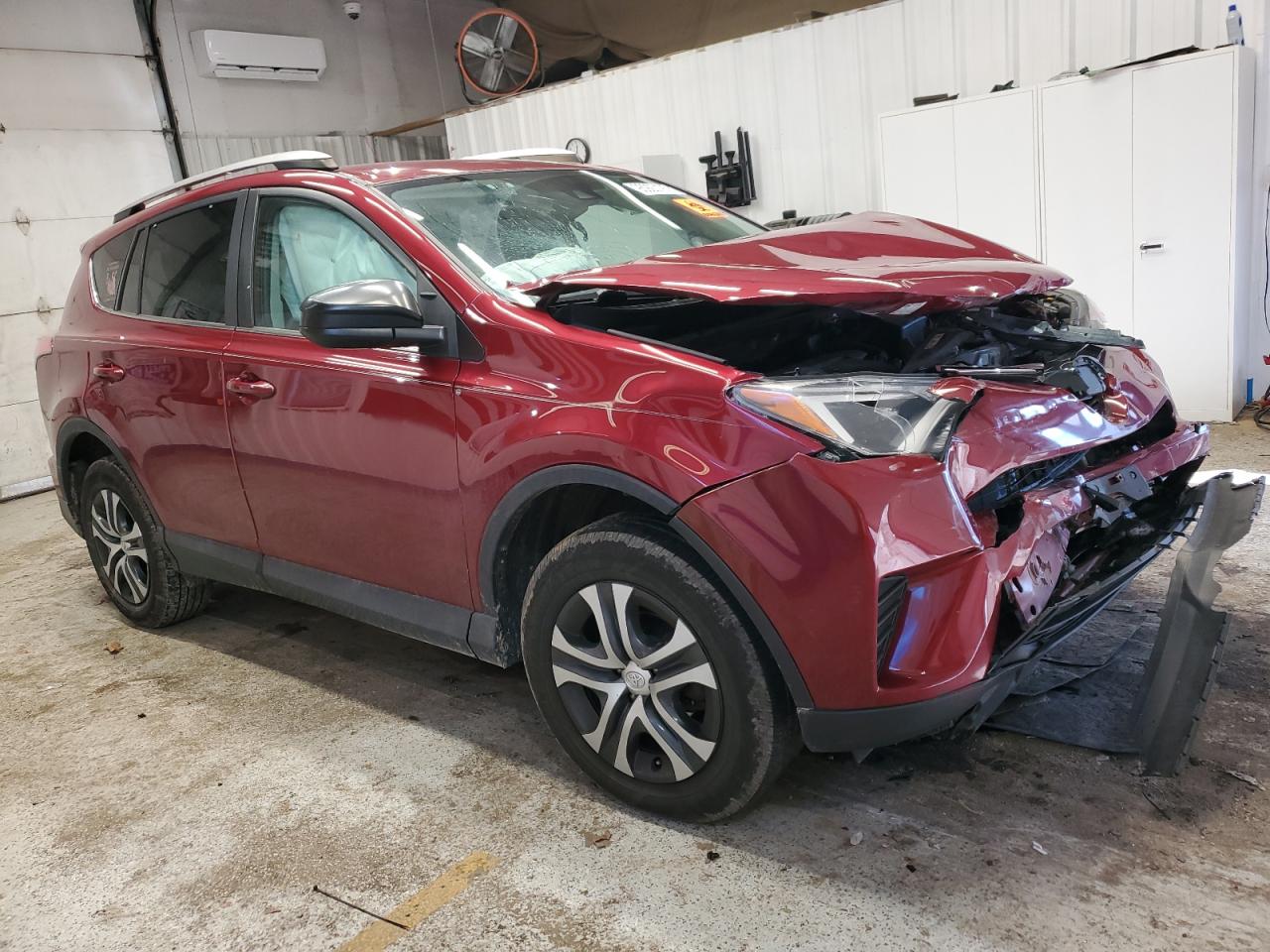 Toyota RAV4 Le Image 3