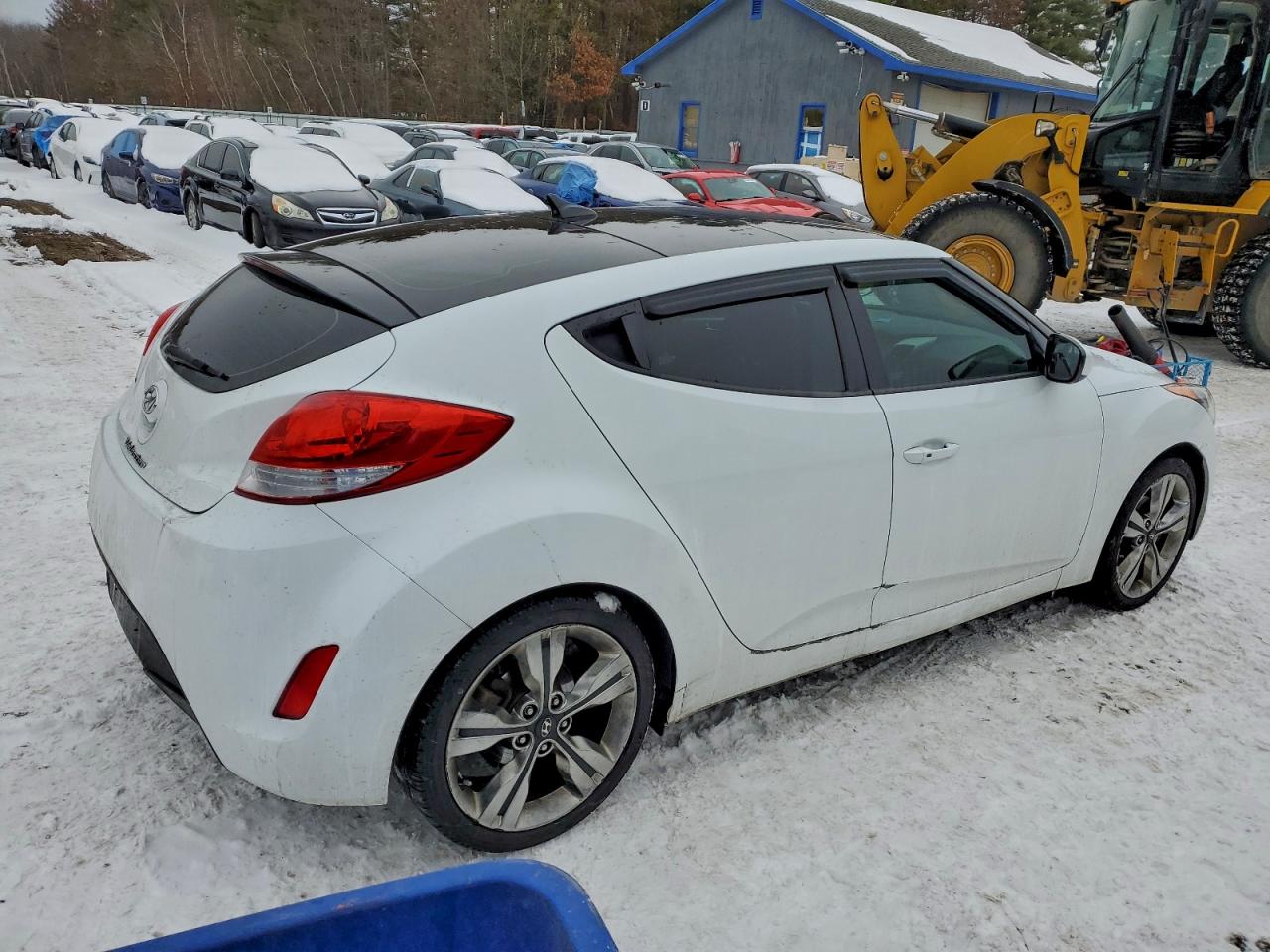 Hyundai VELOSTER Image 3
