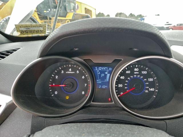 Hyundai VELOSTER Image 12