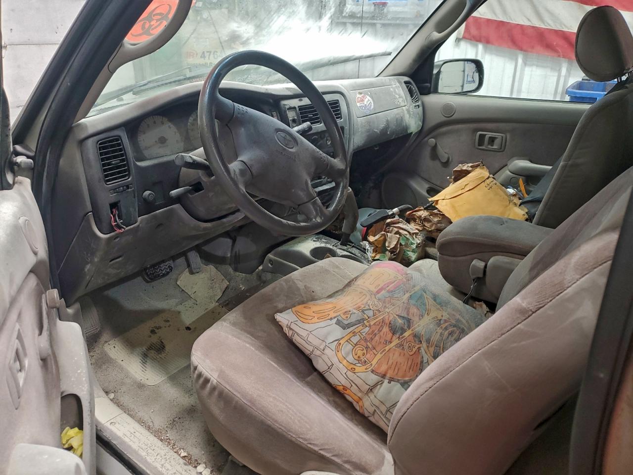 Toyota Tacoma Xtracab Image 7