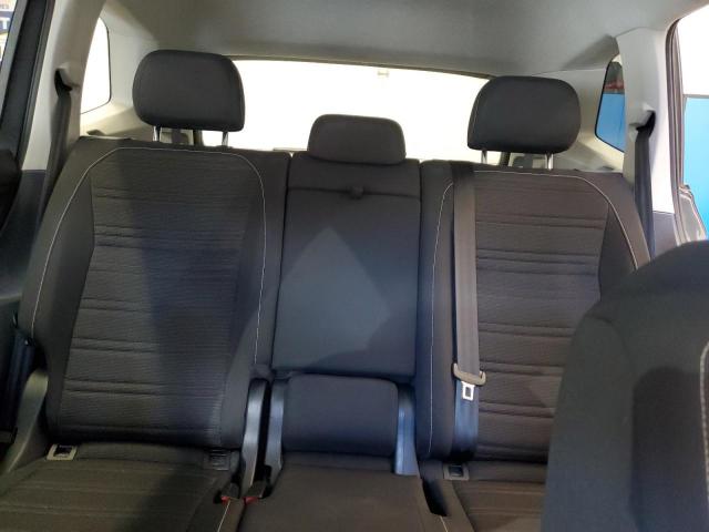 Volkswagen Tiguan S Image 11