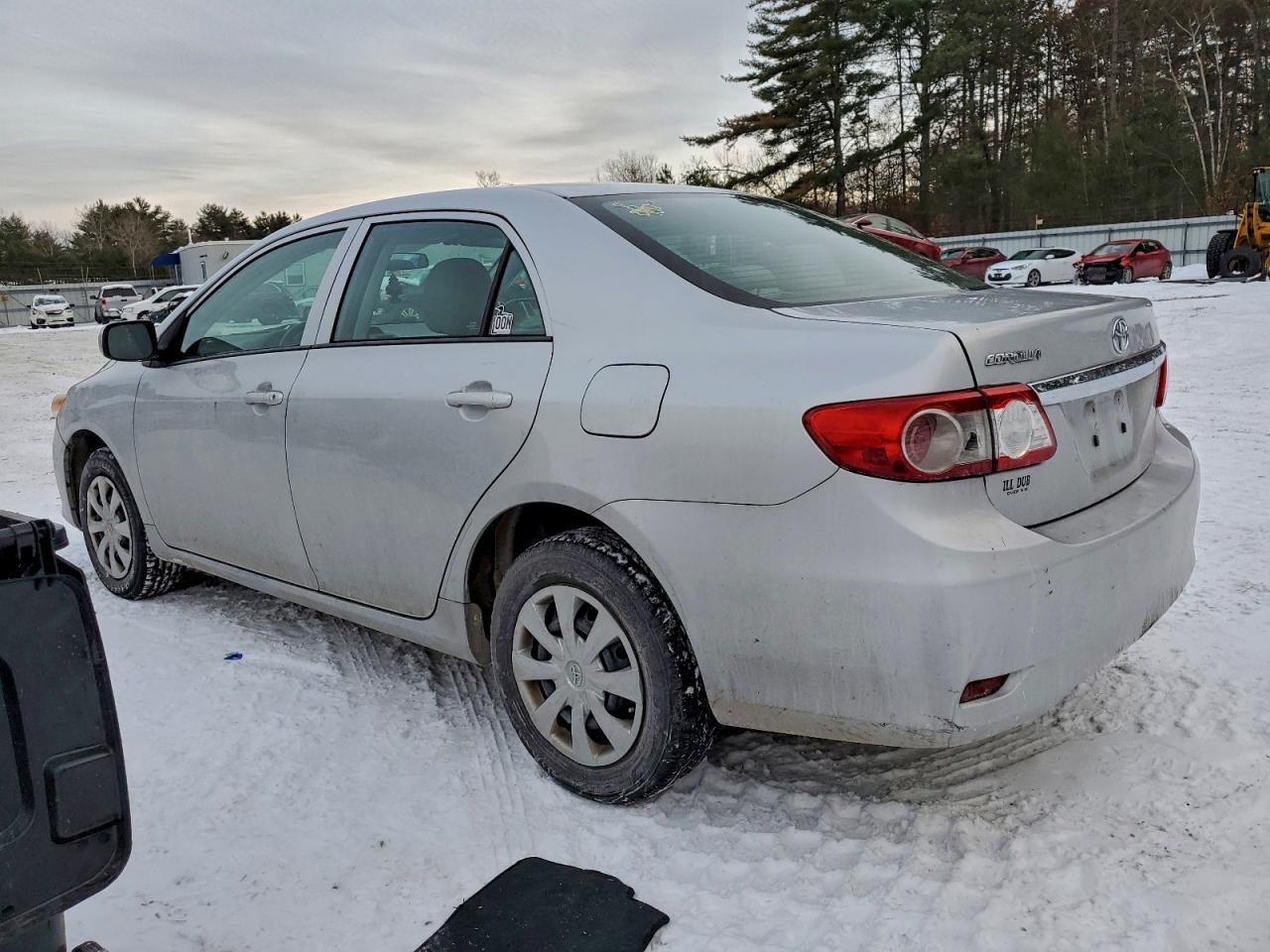 Toyota Corolla Base Image 5