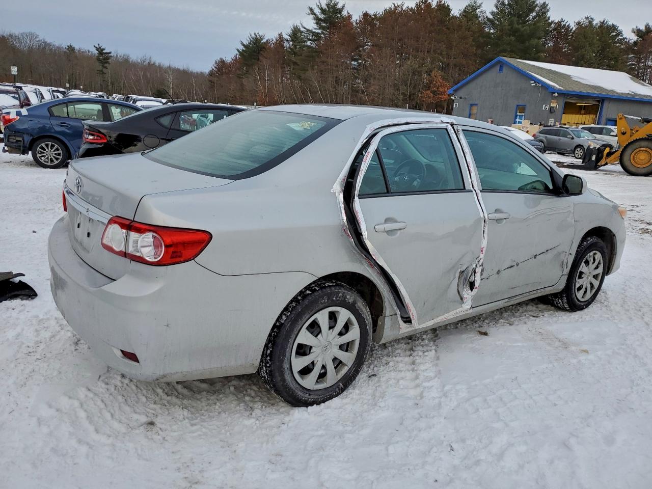 Toyota Corolla Base Image 4