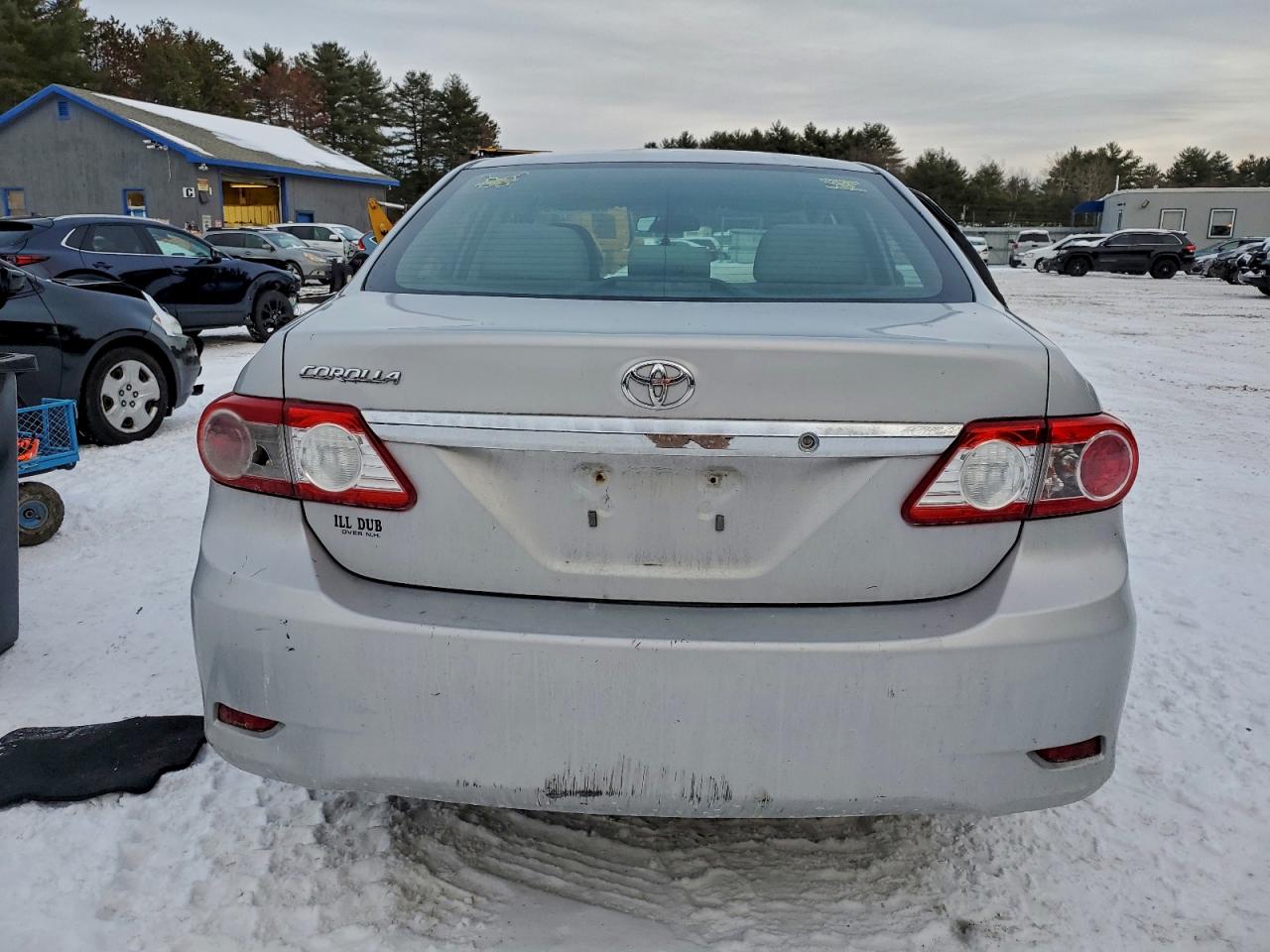 Toyota Corolla Base Image 3