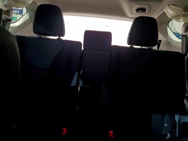 Toyota RAV4 Le Image 2