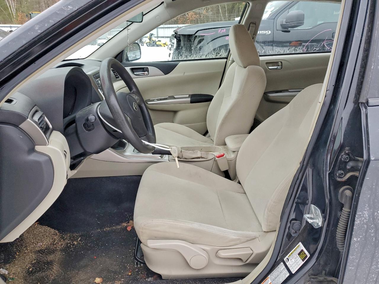 Subaru Impreza 2.5i Image 11