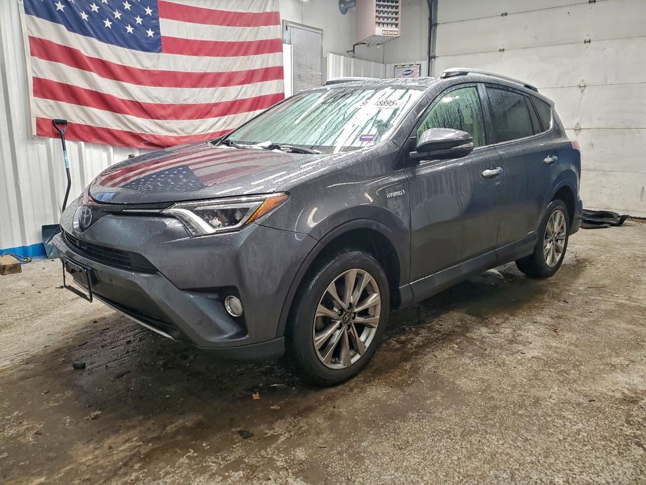 Toyota RAV4 Limited Image 1
