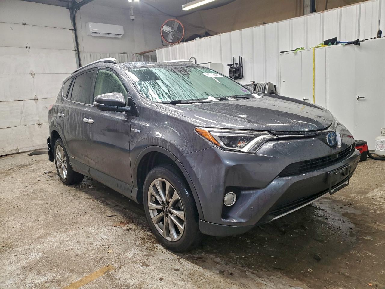 Toyota RAV4 Limited Image 6